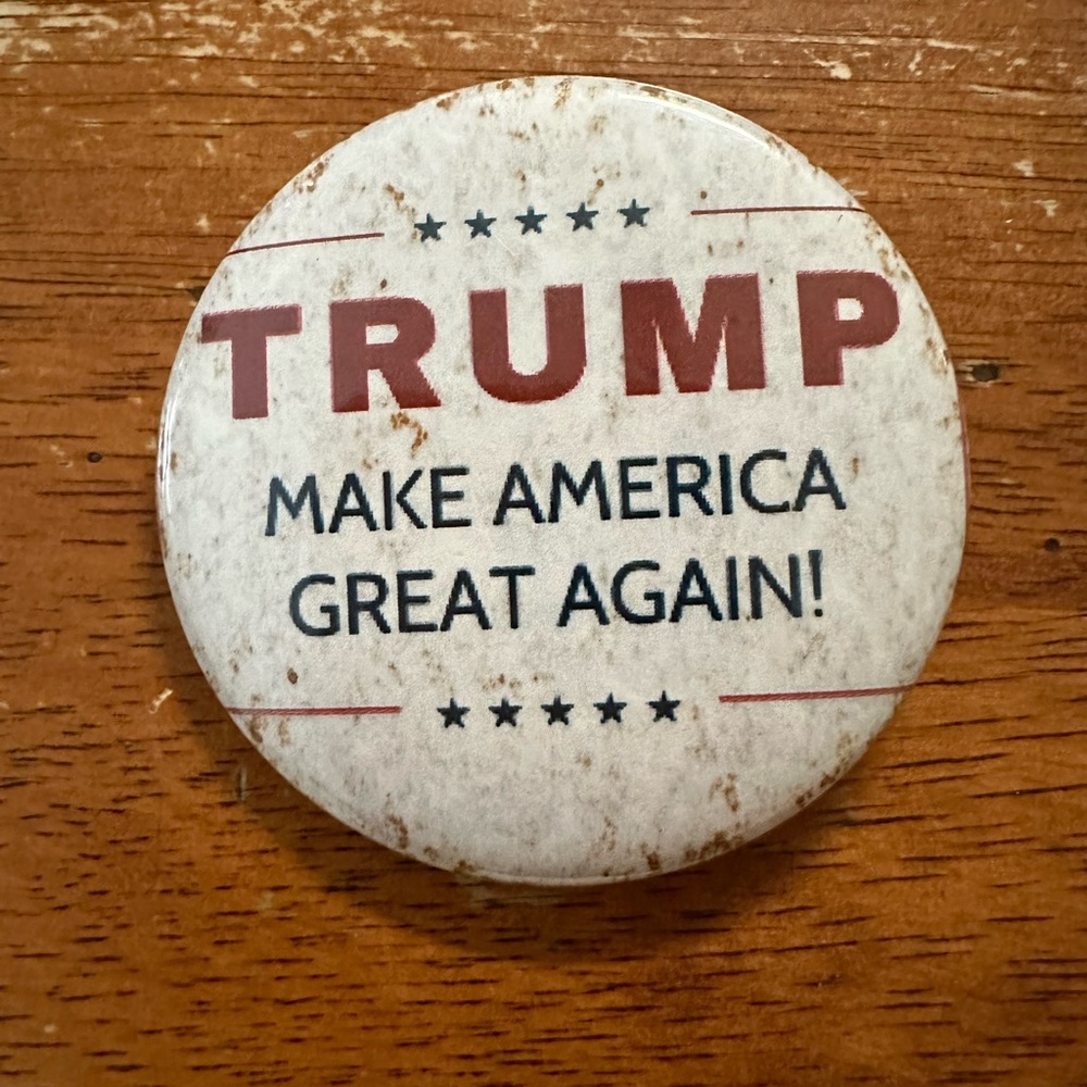 Trump button pin